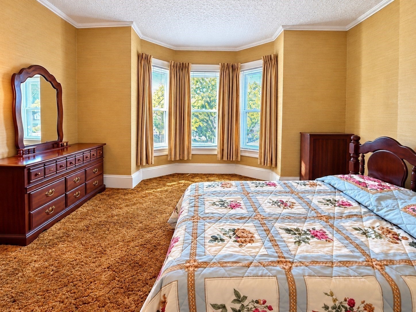 225 Suffolk St, Holyoke, MA Photo #19