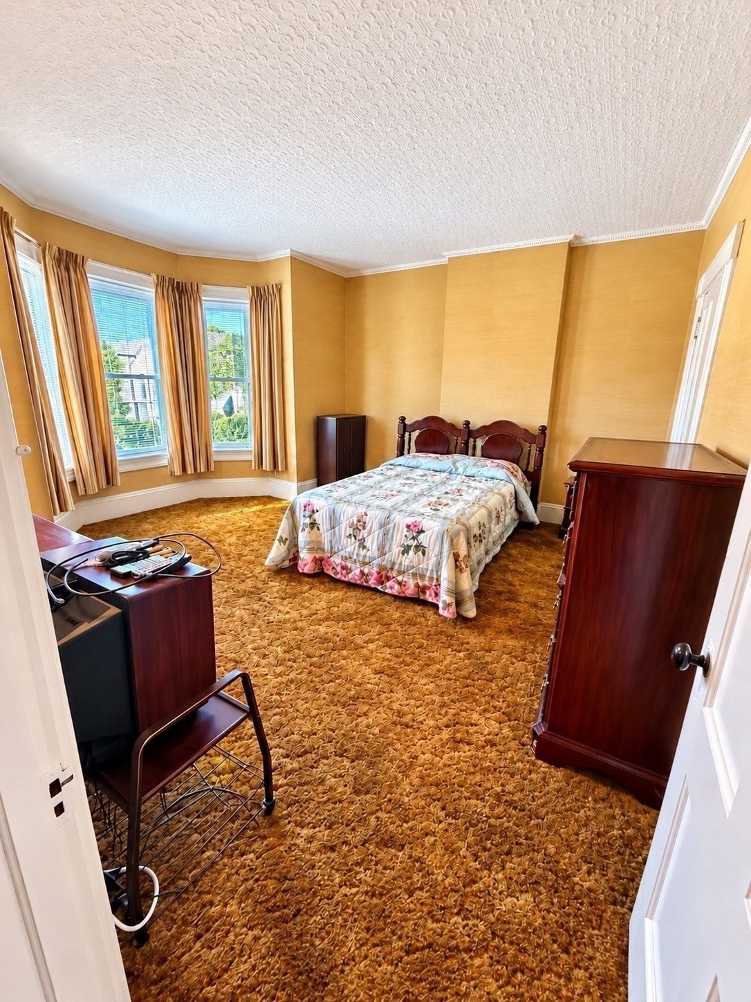 225 Suffolk St, Holyoke, MA Photo #20