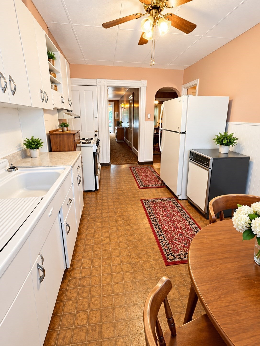 225 Suffolk St, Holyoke, MA Photo #4