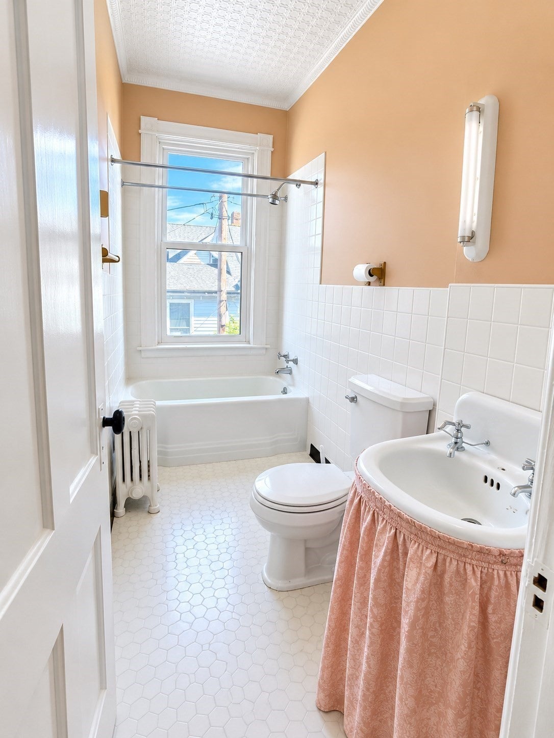 225 Suffolk St, Holyoke, MA Photo #28
