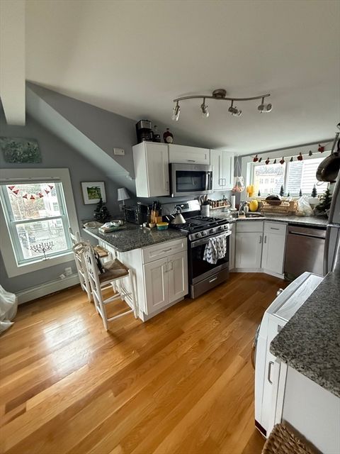 Photo of 287 Beacon St #2, Somerville, MA 02143 (MLS # 73463174)