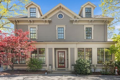 Photo of 2 Brattle Circle #2, Cambridge, MA 02138 (MLS # 73513430)