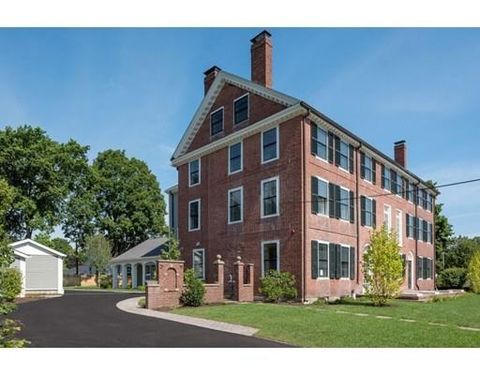 19 Court 202 Dedham MA 02026