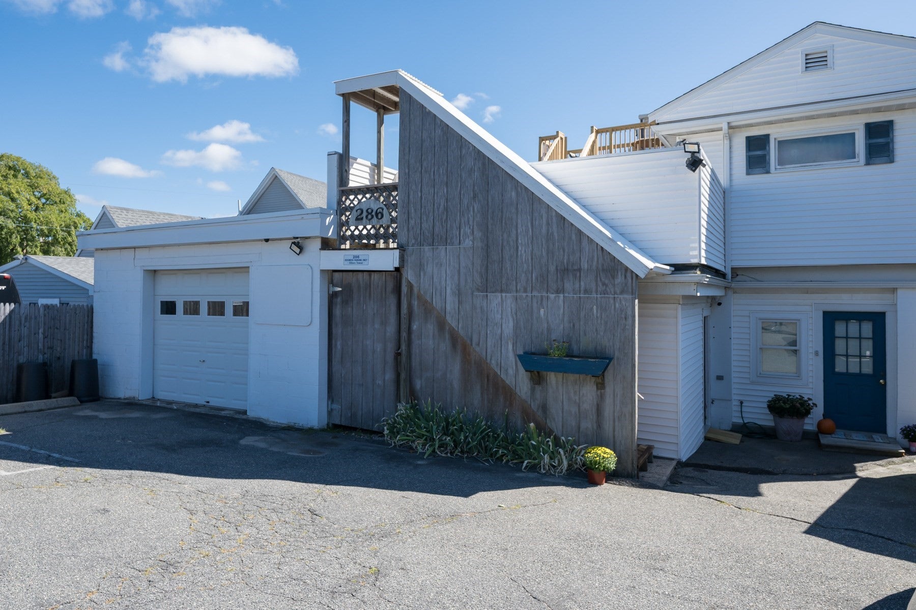 286 Teaticket Highway