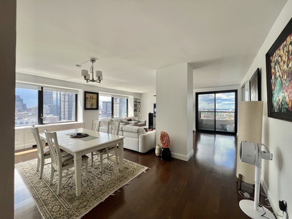 65 E India Row 23B