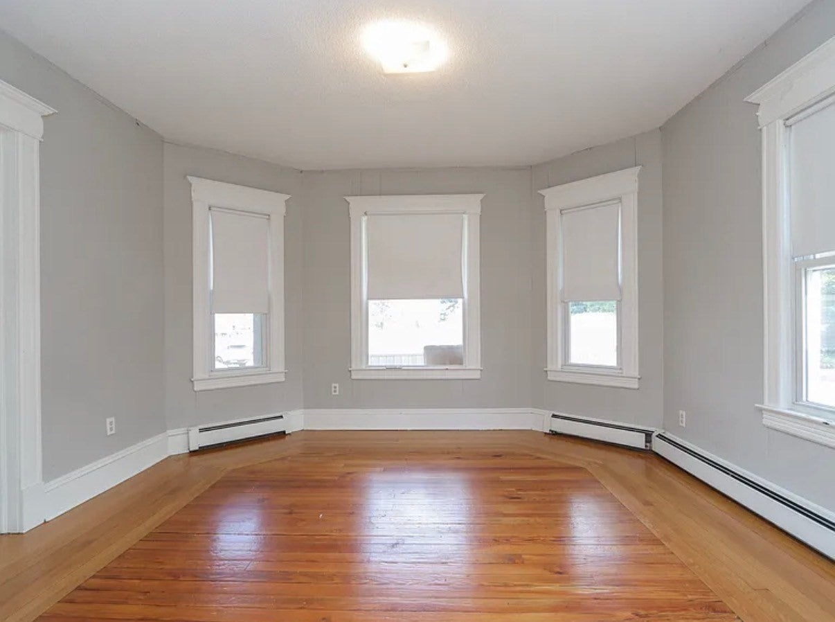 34 Nonotuck Ave, Chicopee, MA, 34 Nonotuck Ave, Chicopee, MA Photo #4