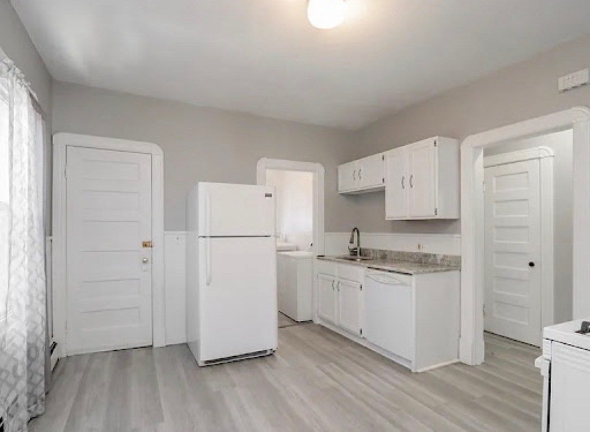 34 Nonotuck Ave, Chicopee, MA, 34 Nonotuck Ave, Chicopee, MA Photo #2