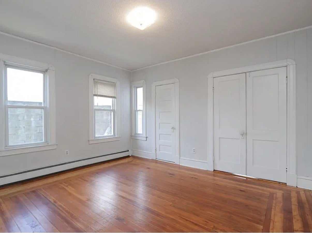 34 Nonotuck Ave, Chicopee, MA, 34 Nonotuck Ave, Chicopee, MA Photo #6
