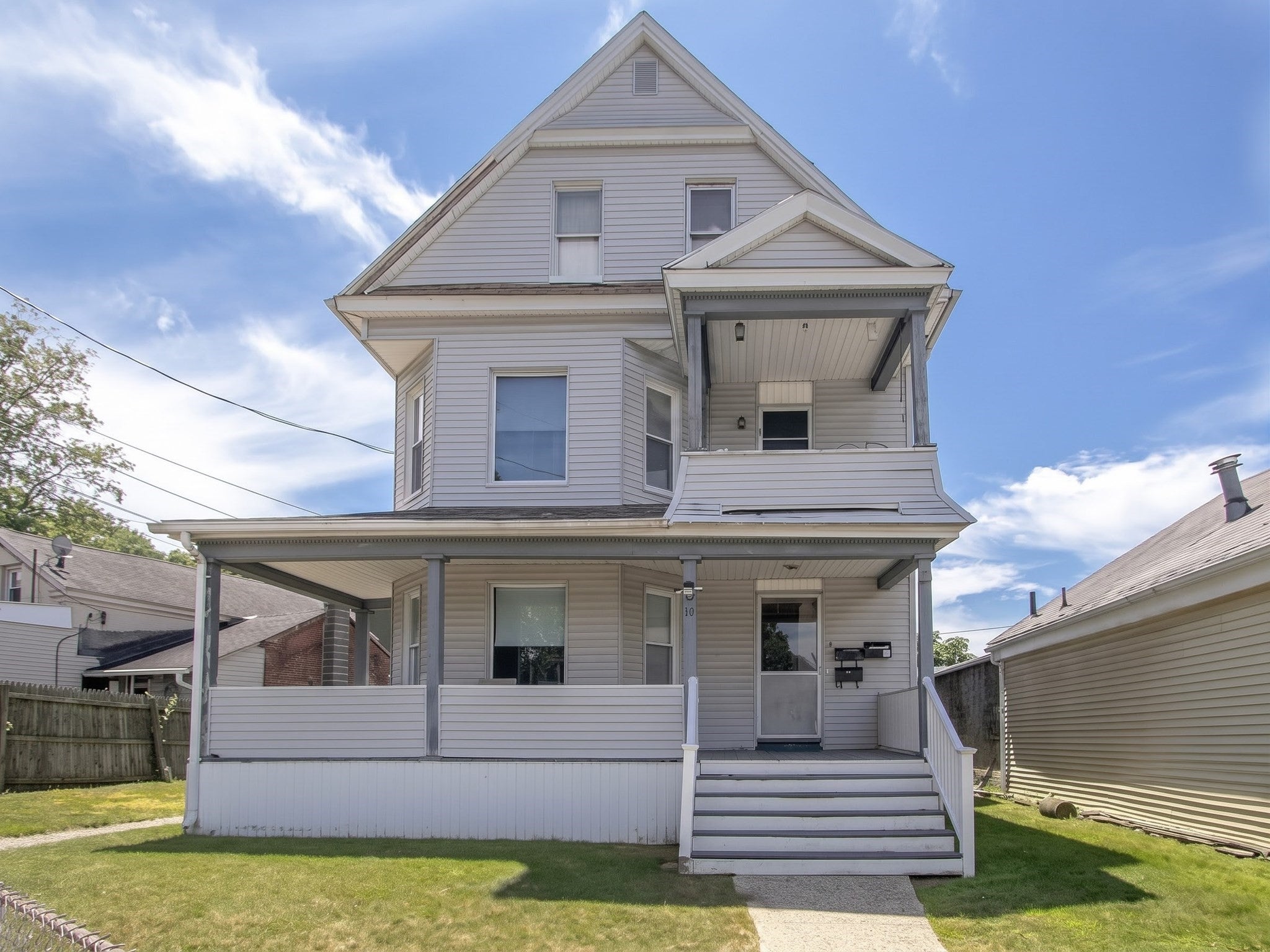 Photo of 34 Nonotuck Ave, Chicopee, MA