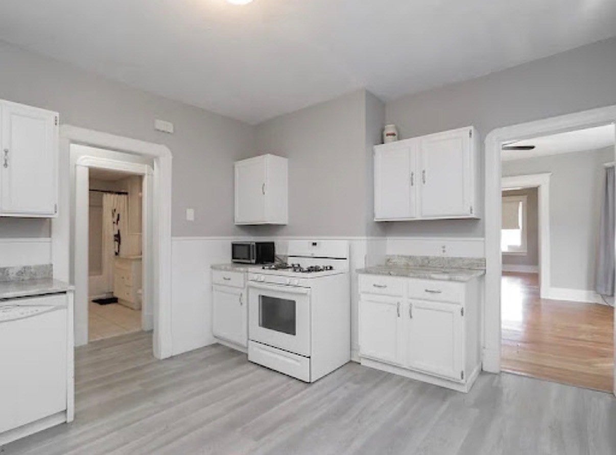 34 Nonotuck Ave, Chicopee, MA, 34 Nonotuck Ave, Chicopee, MA Photo #3