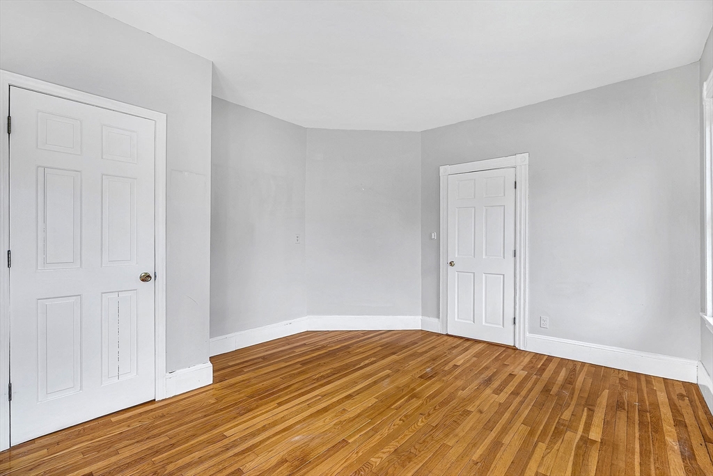 Needham, Massachusetts 02492, United States, 3 Bedrooms Bedrooms, ,1 BathroomBathrooms,Residential,Active,156430