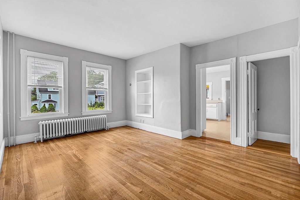 Needham, Massachusetts 02492, United States, 3 Bedrooms Bedrooms, ,1 BathroomBathrooms,Residential,Active,156430