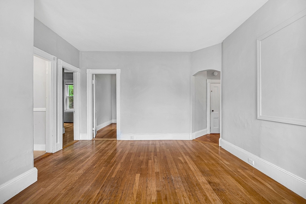 Needham, Massachusetts 02492, United States, 3 Bedrooms Bedrooms, ,1 BathroomBathrooms,Residential,Active,156430