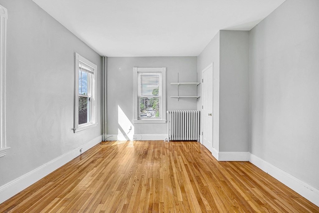 Needham, Massachusetts 02492, United States, 3 Bedrooms Bedrooms, ,1 BathroomBathrooms,Residential,Active,156430