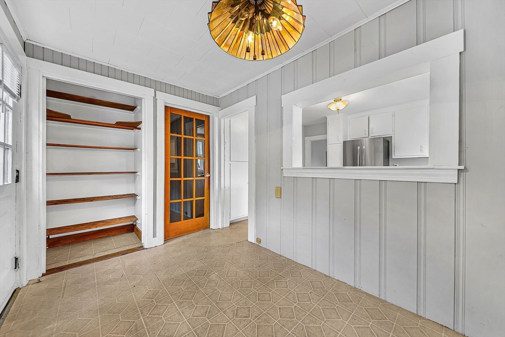 Needham, Massachusetts 02492, United States, 3 Bedrooms Bedrooms, ,1 BathroomBathrooms,Residential,Active,156430