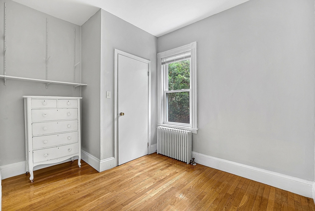 Needham, Massachusetts 02492, United States, 3 Bedrooms Bedrooms, ,1 BathroomBathrooms,Residential,Active,156430