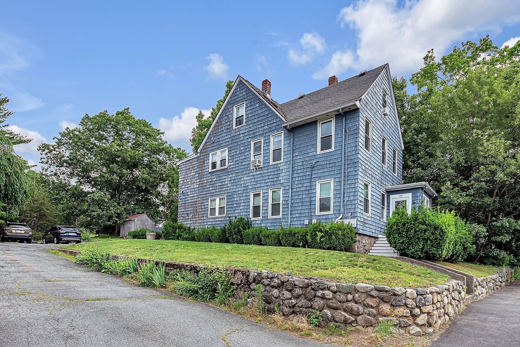 Needham, Massachusetts 02492, United States, 3 Bedrooms Bedrooms, ,1 BathroomBathrooms,Residential,Active,156430