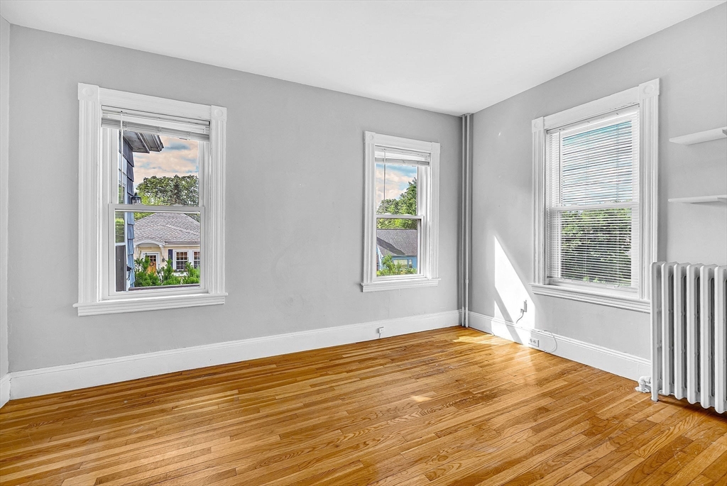 Needham, Massachusetts 02492, United States, 3 Bedrooms Bedrooms, ,1 BathroomBathrooms,Residential,Active,156430