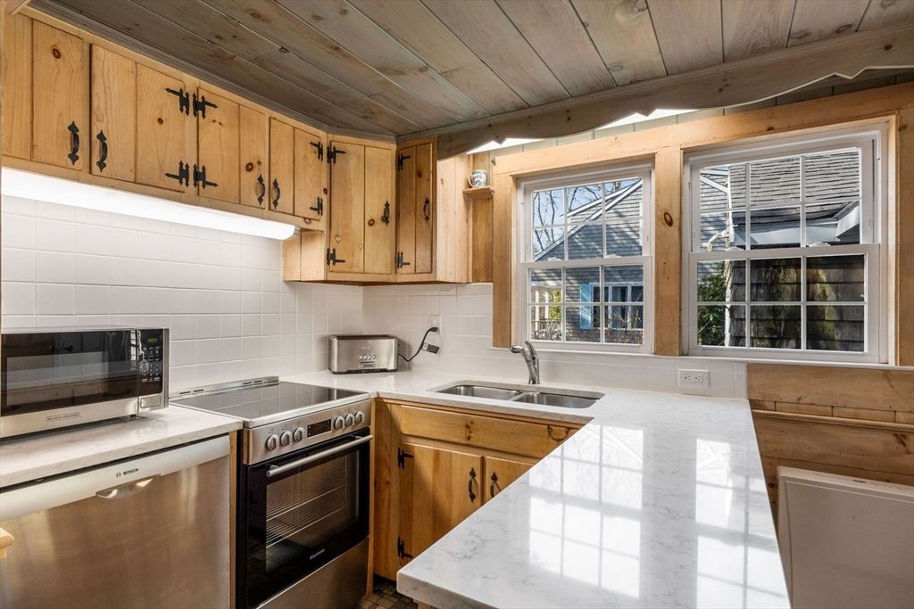 Photo of 149 Pine Grove Rd, Yarmouth, MA 02664 (MLS # 73503866)