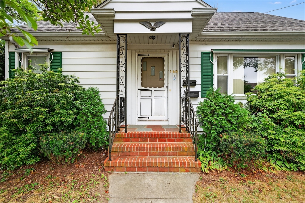 168 Lafayette Street