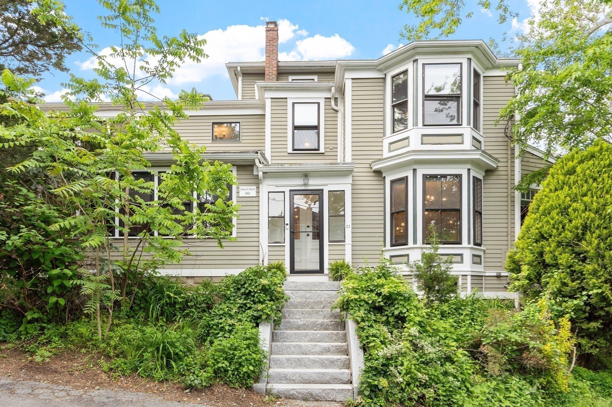 23 Centre Ave, Belmont MA 02478