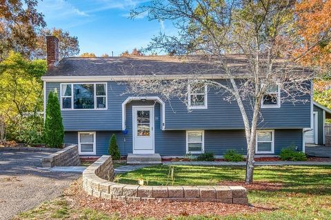 Photo of 21 Jasons Ln, Plymouth, MA 02360 (MLS # 73450837)