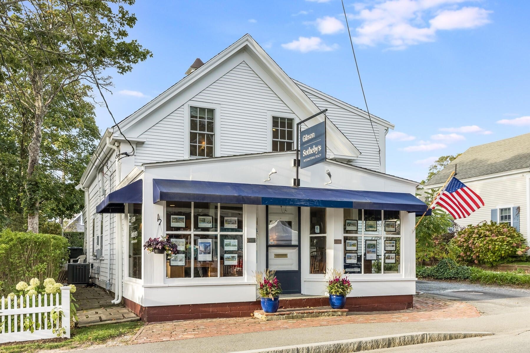 409 Main St