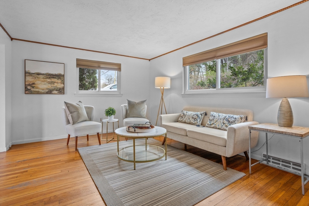 108 Central St 108