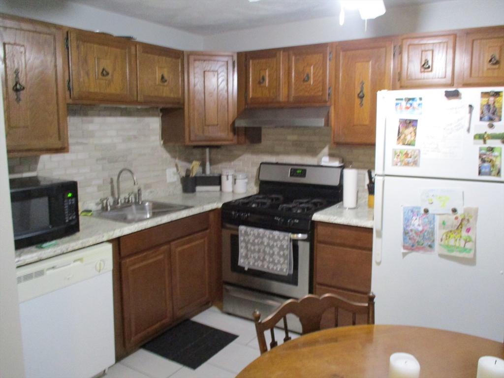 11 Kenmar Drive 9