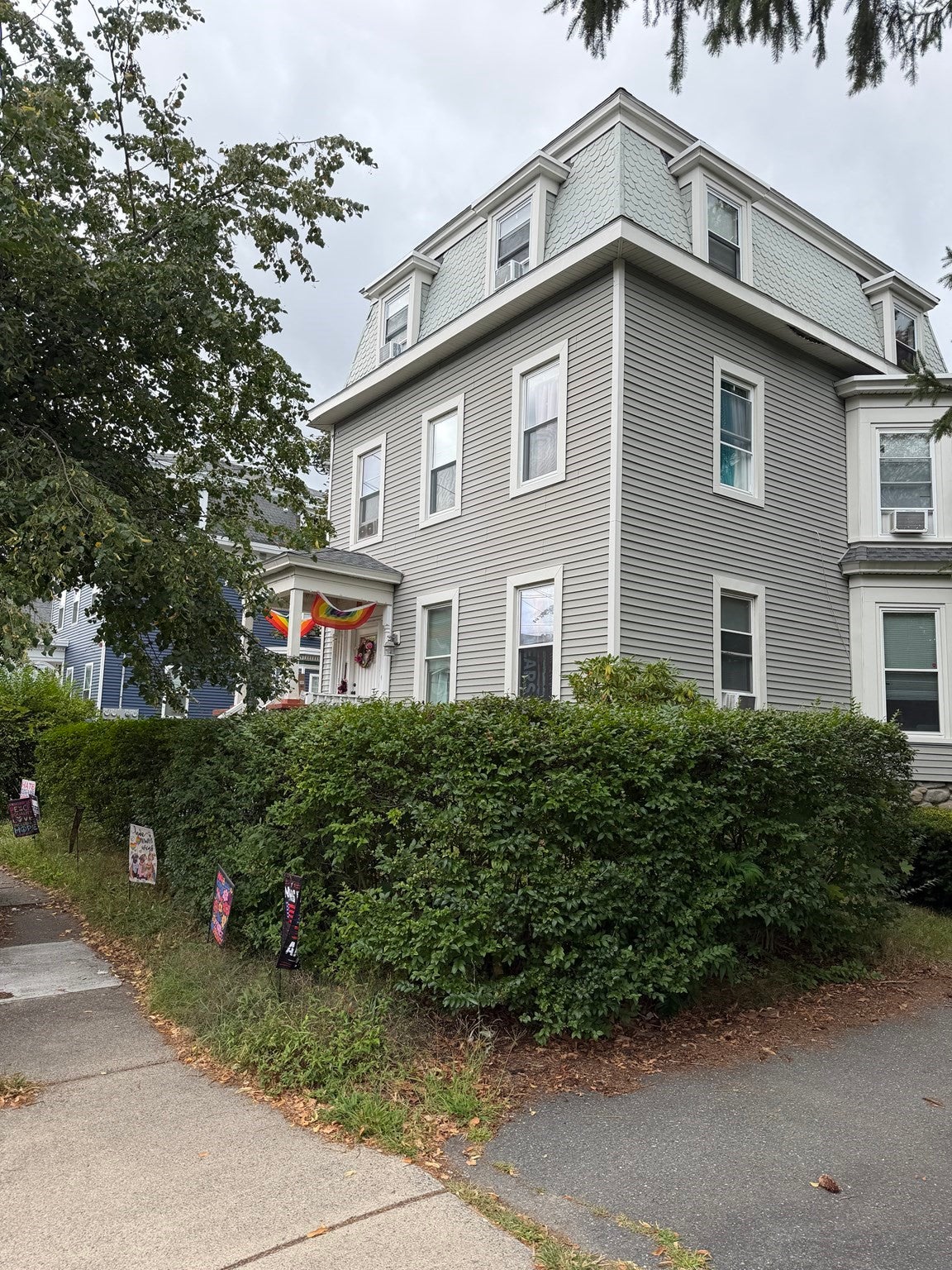 Click for 109 South Pleasant St #1, Haverhill, MA slideshow Click for 109 South Pleasant St #1, Haverhill, MA slideshow
