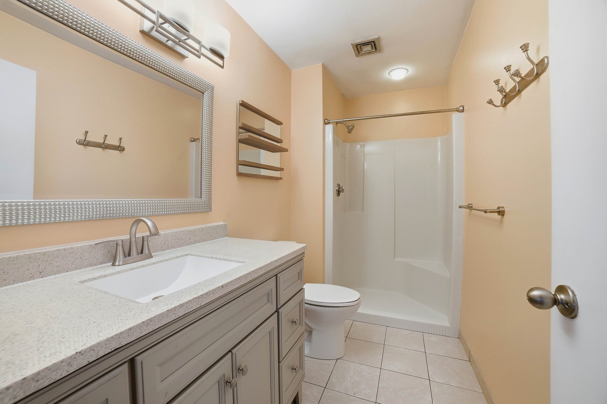 330 Sunderland Rd #18, Worcester, MA, 330 Sunderland Rd #18, Worcester, MA Photo #17