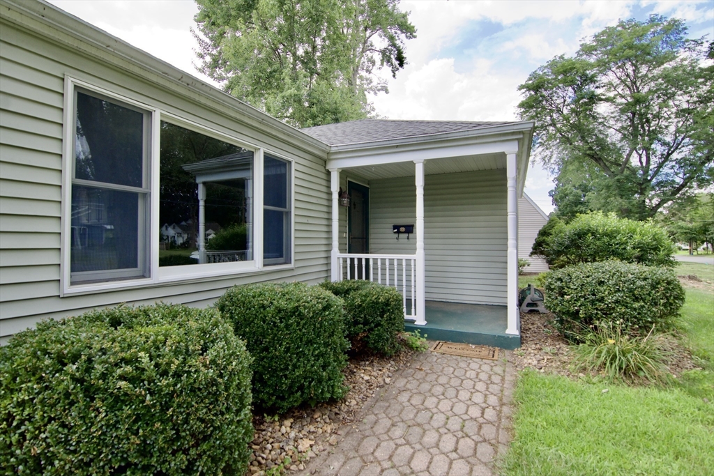 138 W Allen Ridge Rd