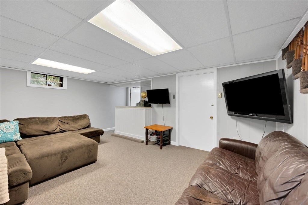 86 Edgewater Dr, Pembroke, MA, 86 Edgewater Dr, Pembroke, MA Photo #24