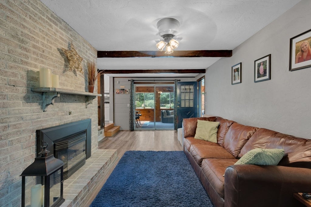 86 Edgewater Dr, Pembroke, MA, 86 Edgewater Dr, Pembroke, MA Photo #9