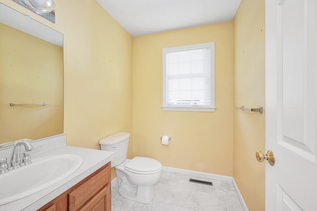 22 Winter St, Holbrook, MA, 22 Winter St, Holbrook, MA Photo #17
