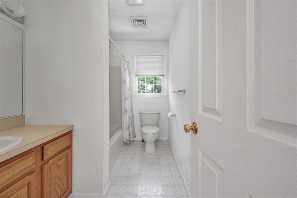 22 Winter St, Holbrook, MA, 22 Winter St, Holbrook, MA Photo #26