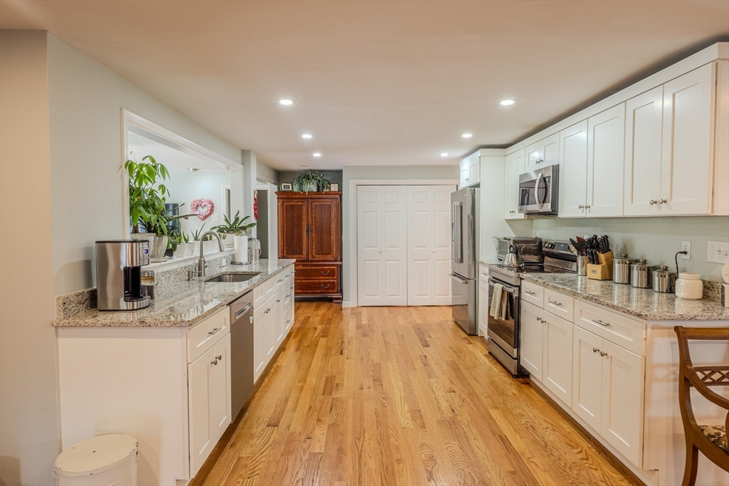 39 Sunset Dr
