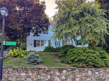39 Otsego Road Worcester MA 01609