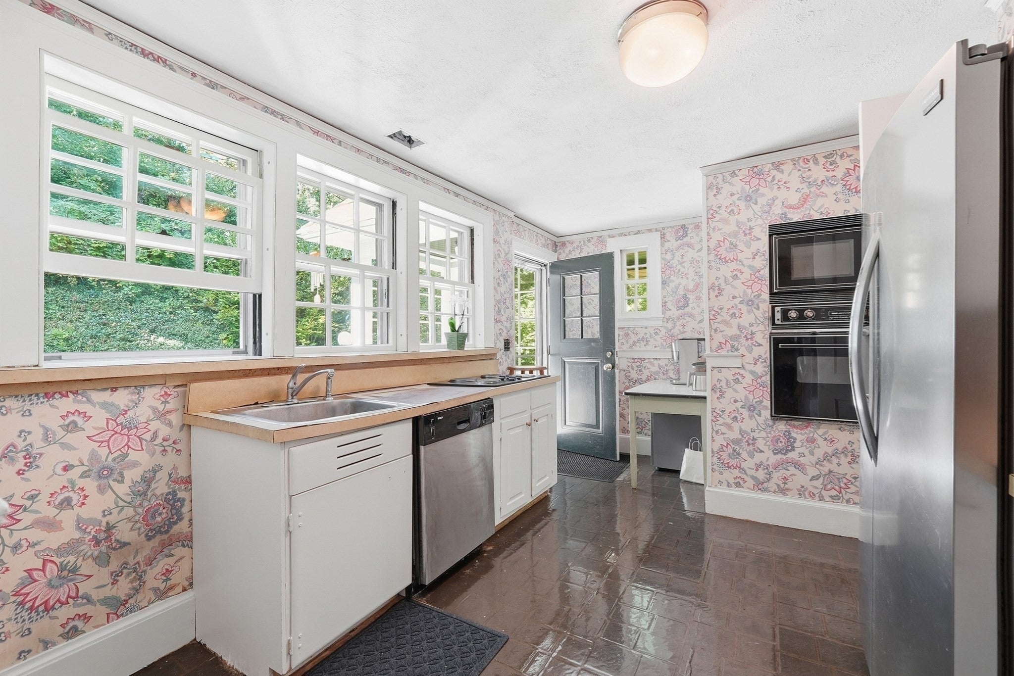 39 Otsego Road, Worcester, MA Photo #20