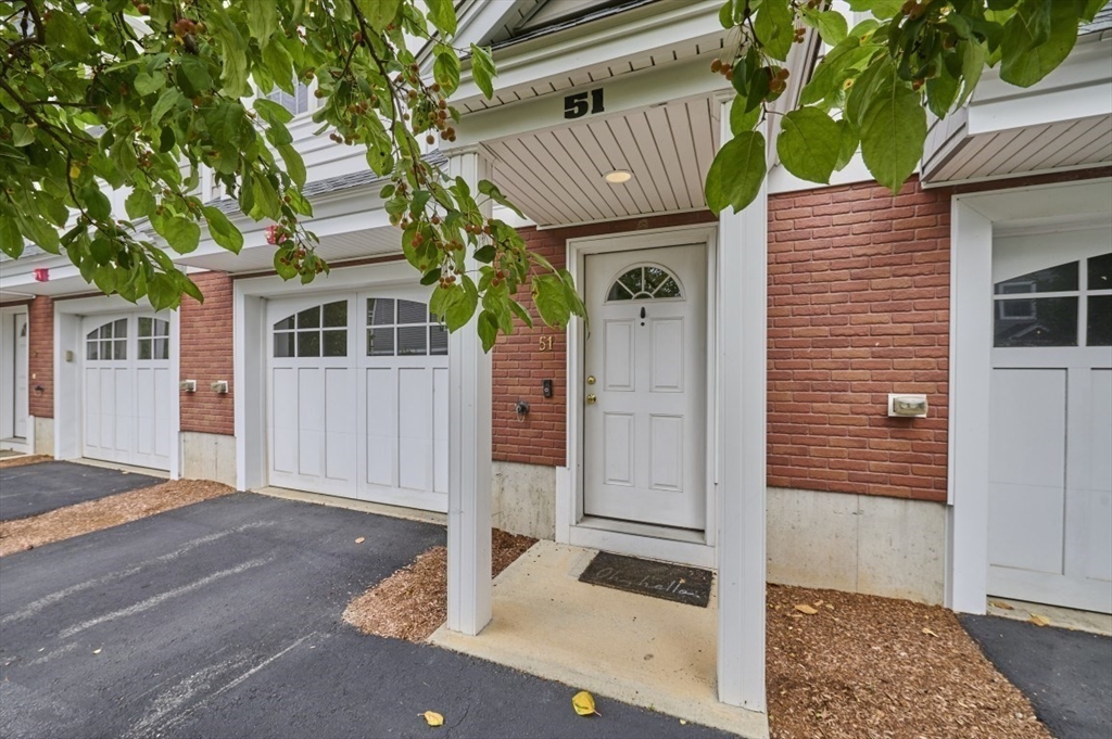 1975 Middlesex St 51