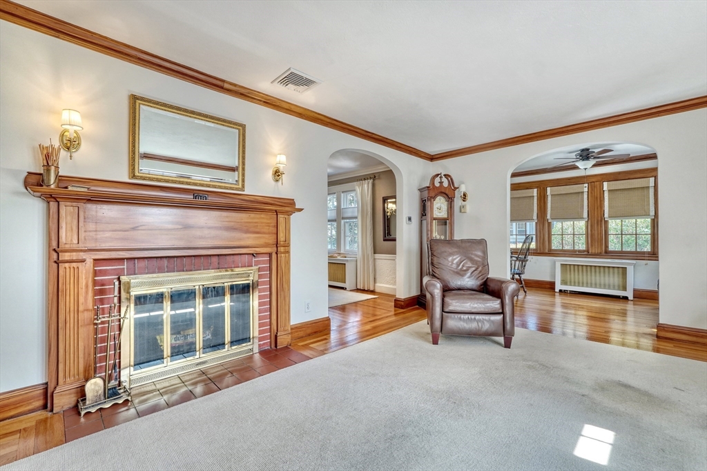 46 Goss Ave