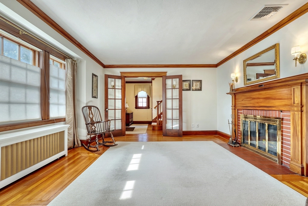 46 Goss Ave