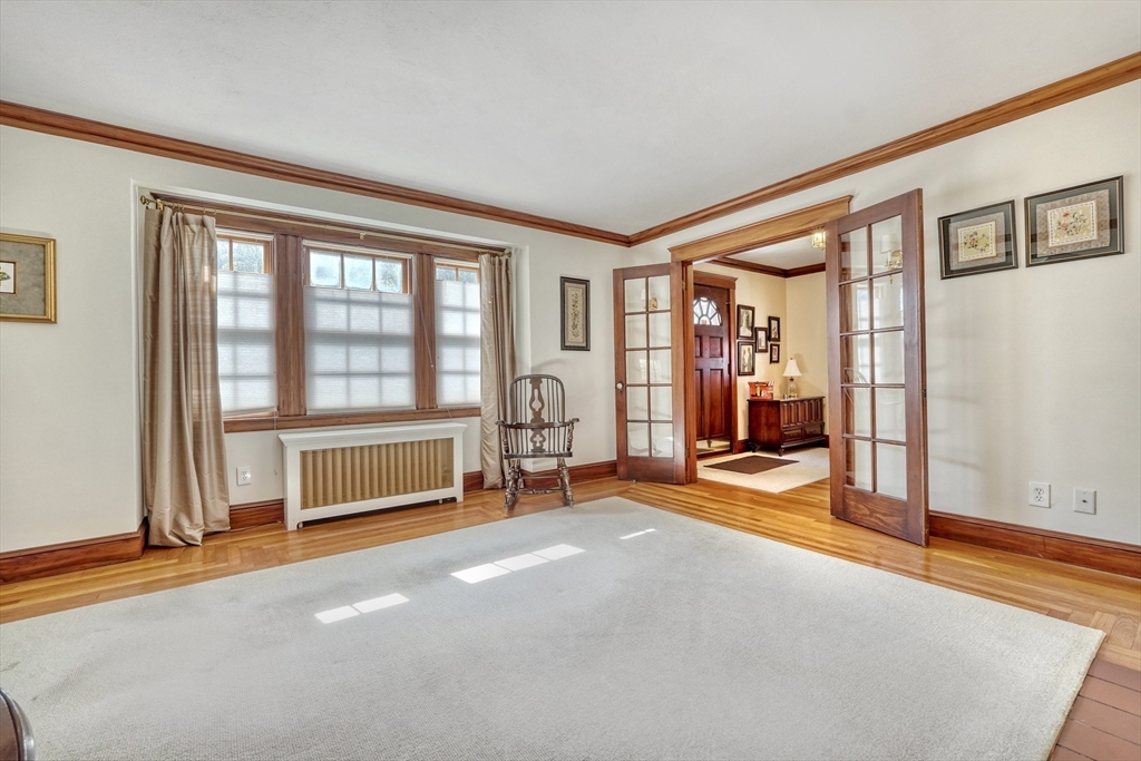 46 Goss Ave