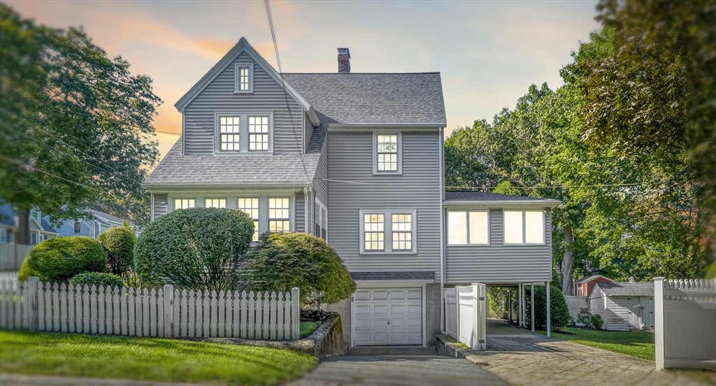 46 Goss Ave