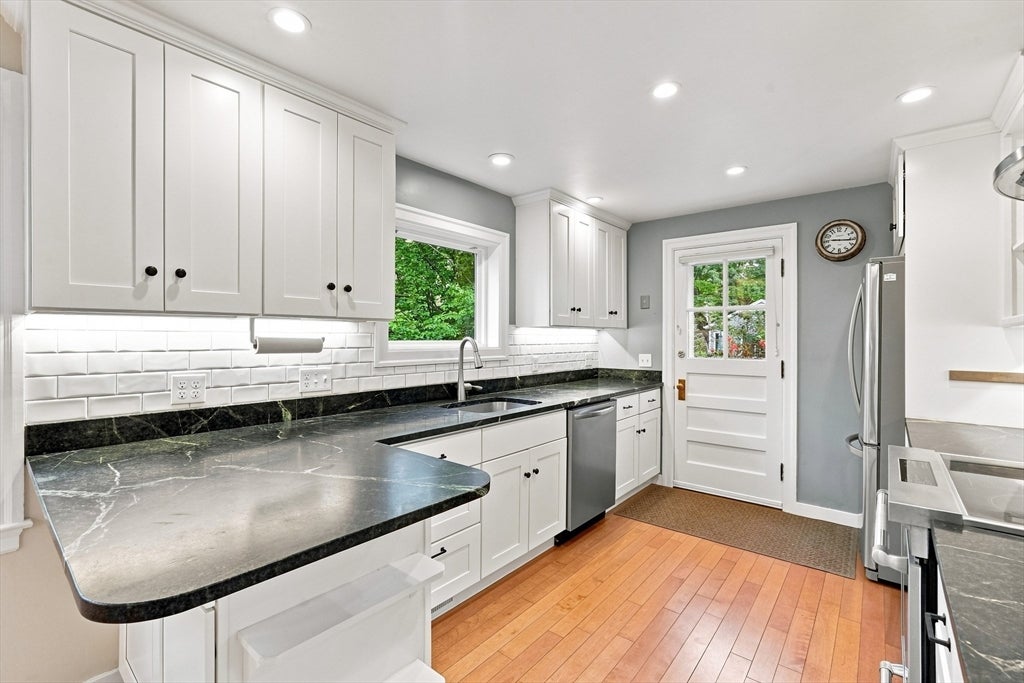 6 Smith Street, Amherst, MA, 6 Smith Street, Amherst, MA Photo #11