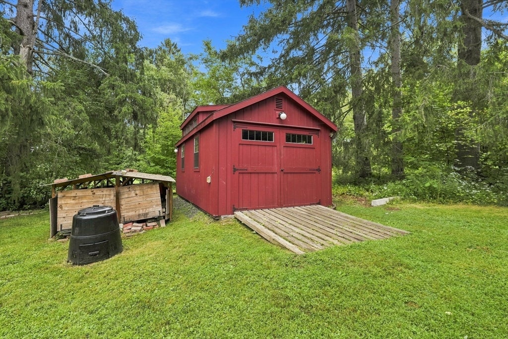 6 Smith Street, Amherst, MA, 6 Smith Street, Amherst, MA Photo #35