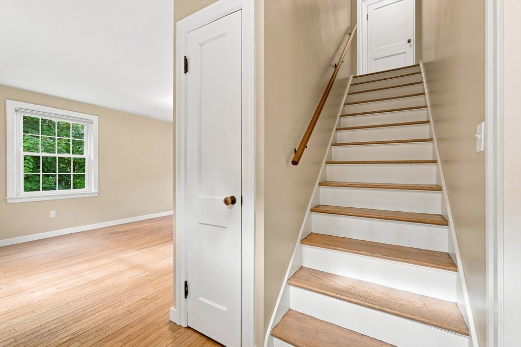 6 Smith Street, Amherst, MA, 6 Smith Street, Amherst, MA Photo #17