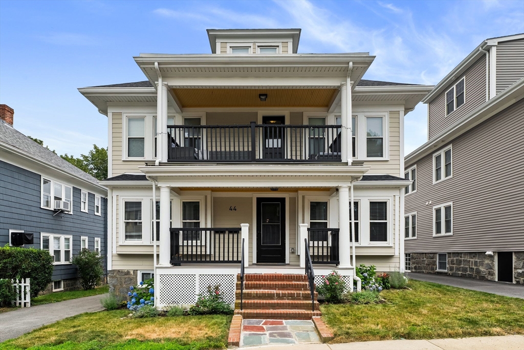 Photo of 44 Boutwell St, Boston, MA