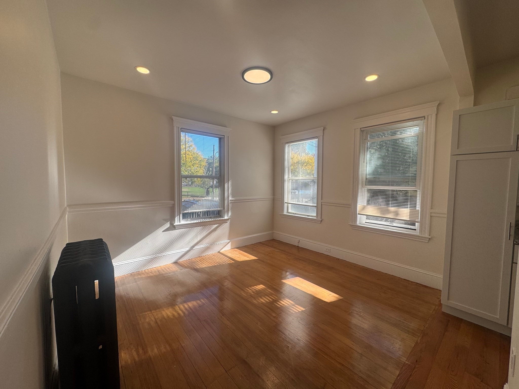 100 Franklin St 1
