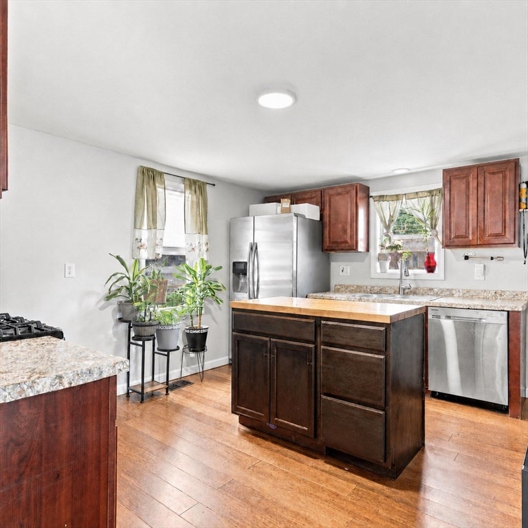 189 Park St, New Bedford, MA Photo #6